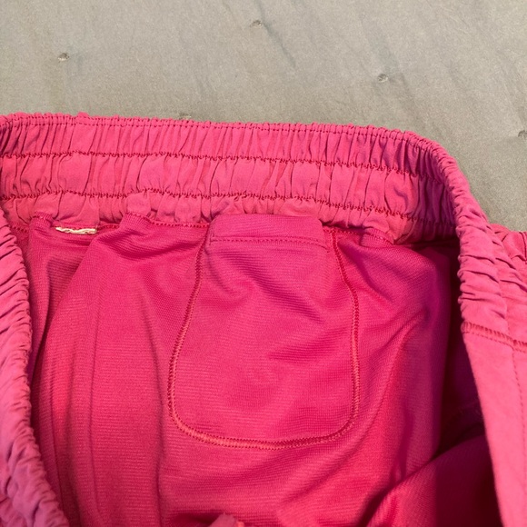 Lululemon Hotty Hot shorts - Picture 9 of 12